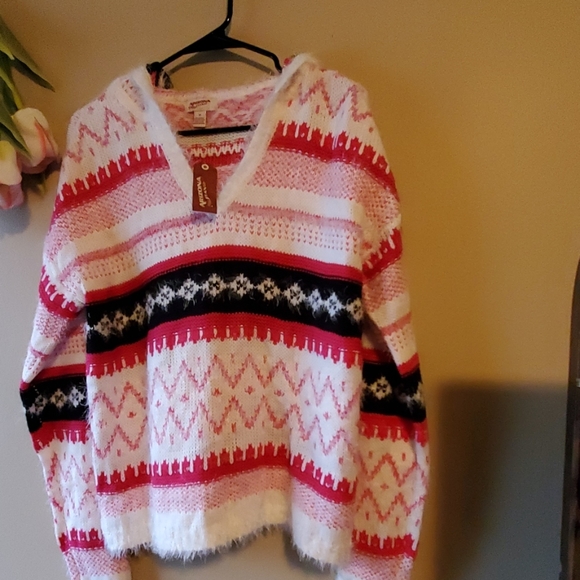 Arizona Jean Company Sweaters - Arizona eyelash fuzzy sweater